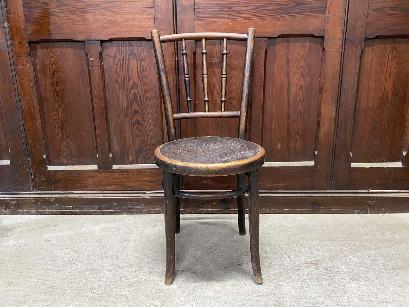 ベントウッドチェア