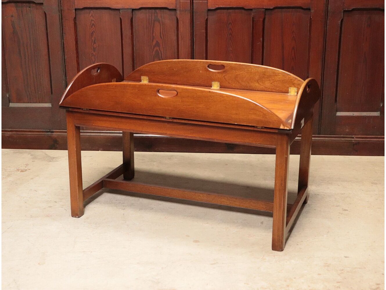 センターテーブル