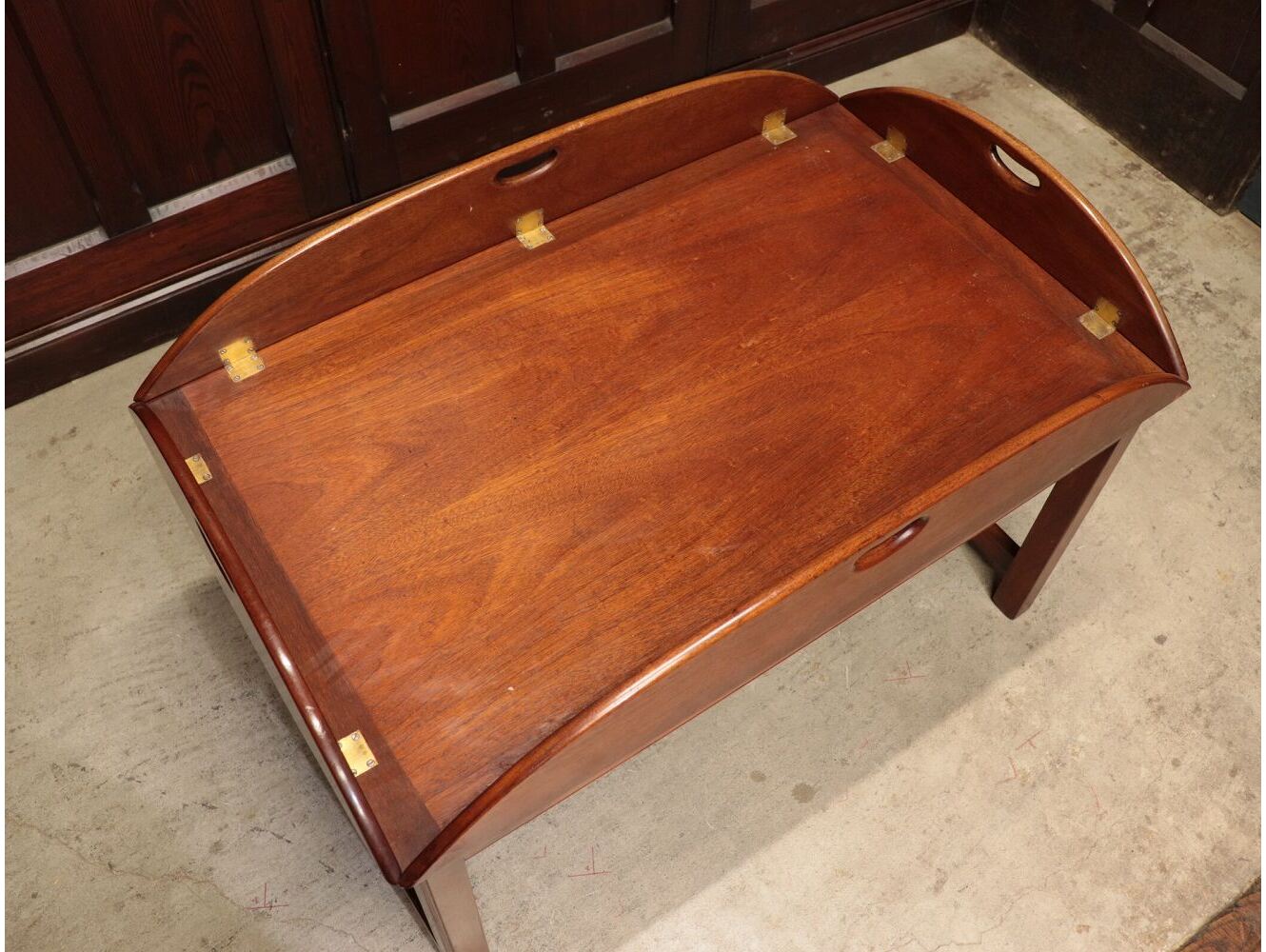 センターテーブル