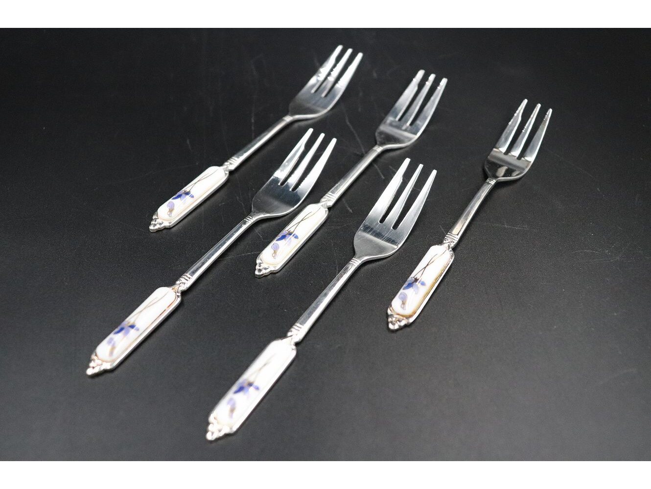 ケーキフォーク