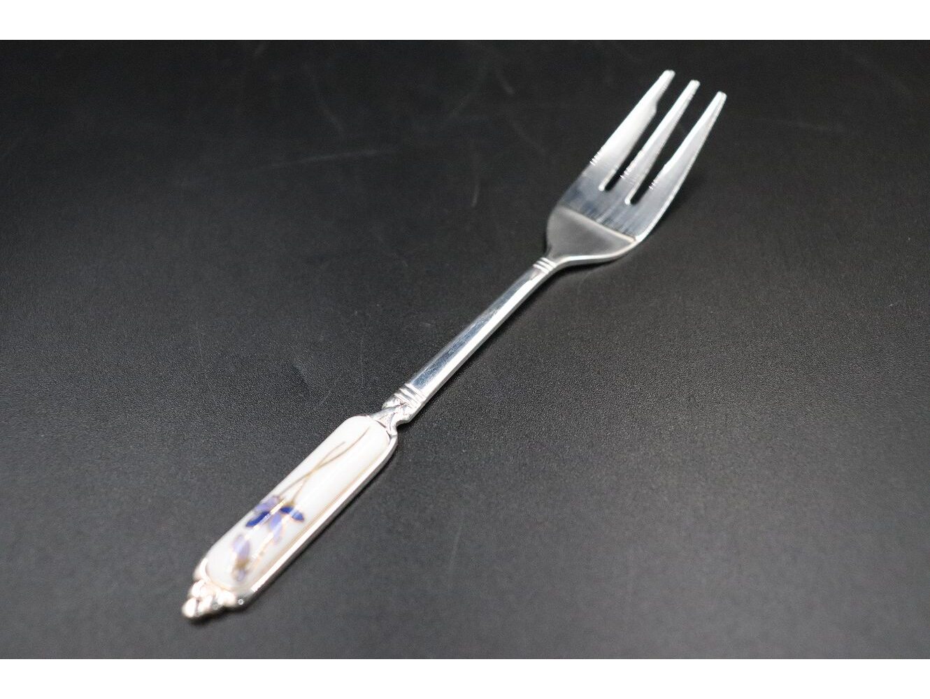 ケーキフォーク