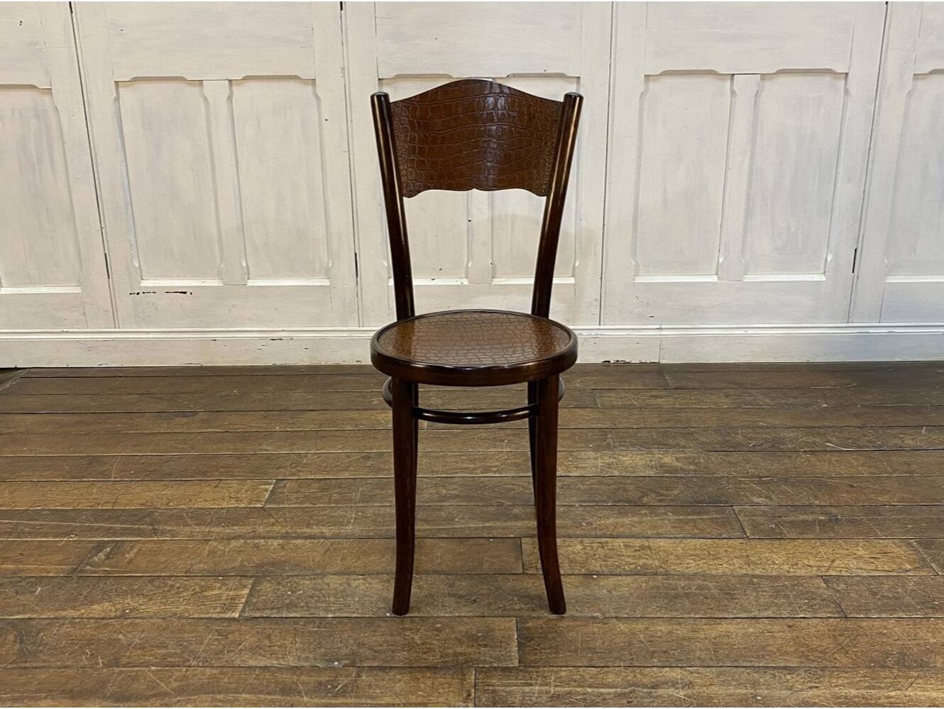 ベントウッドチェア THONET