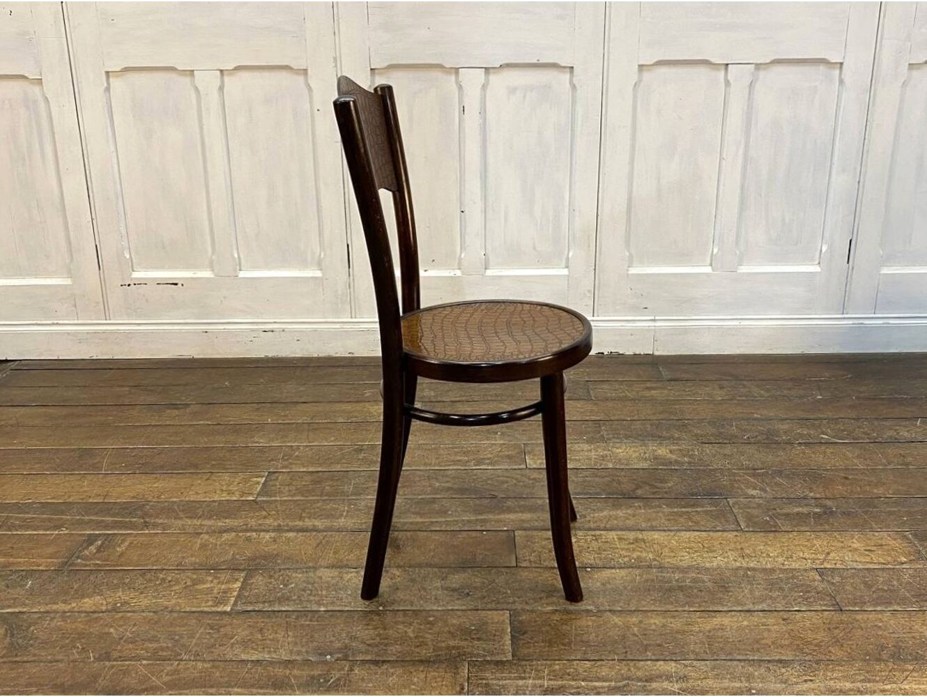 ベントウッドチェア THONET