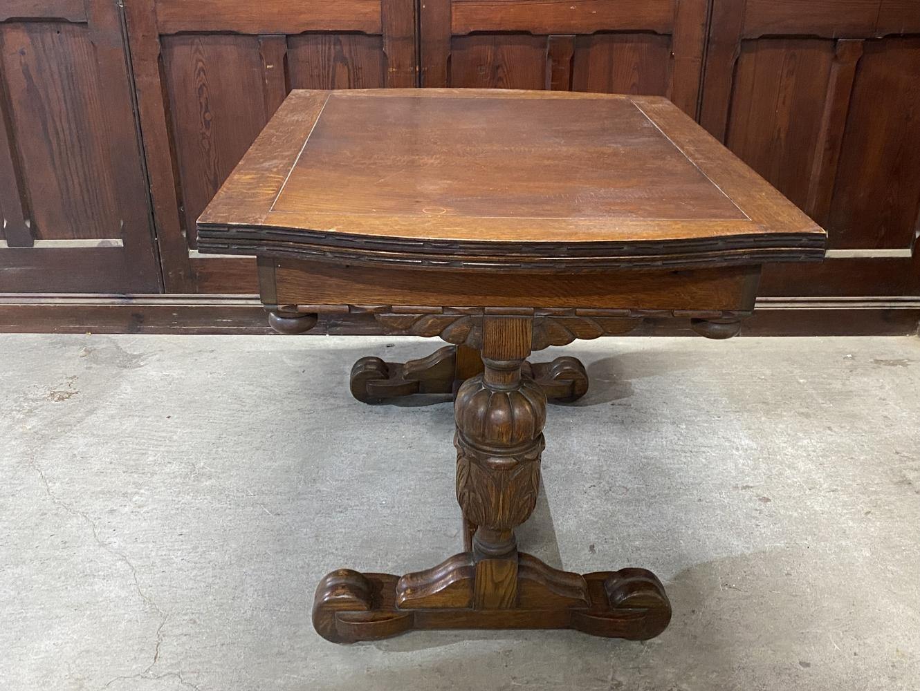 ドローリーフテーブル