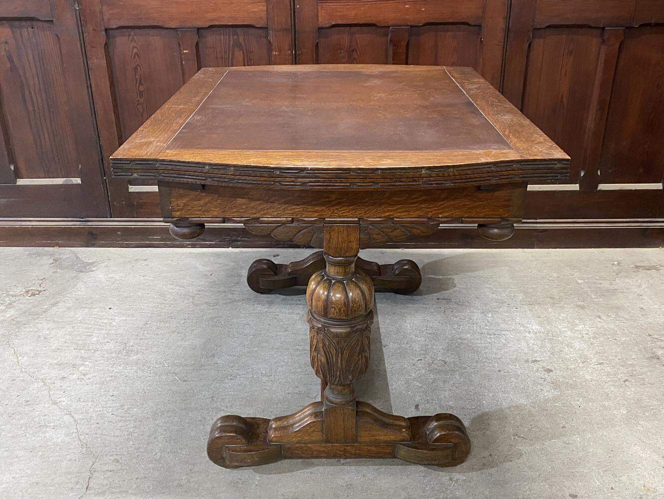 ドローリーフテーブル