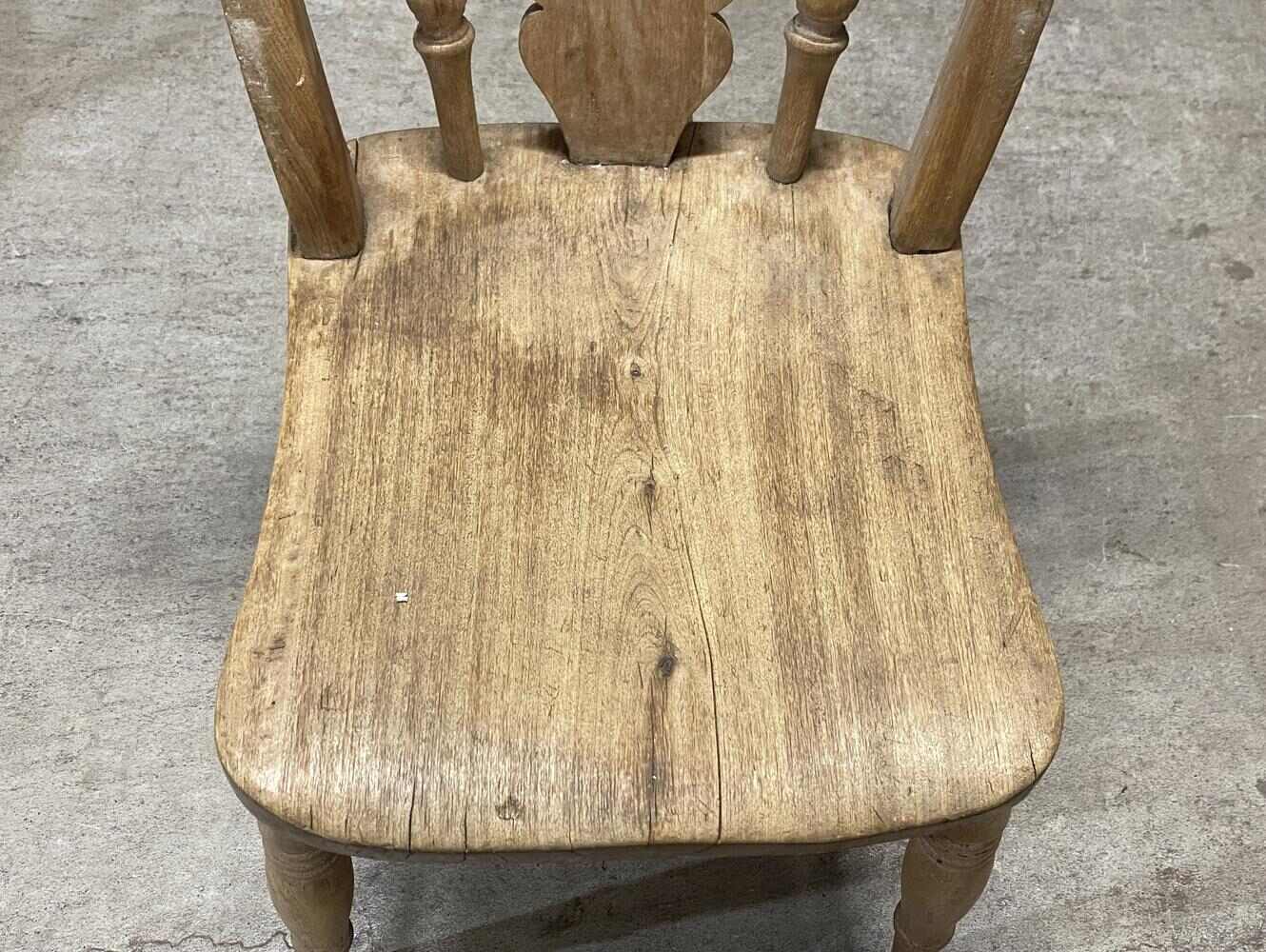 キッチンチェア