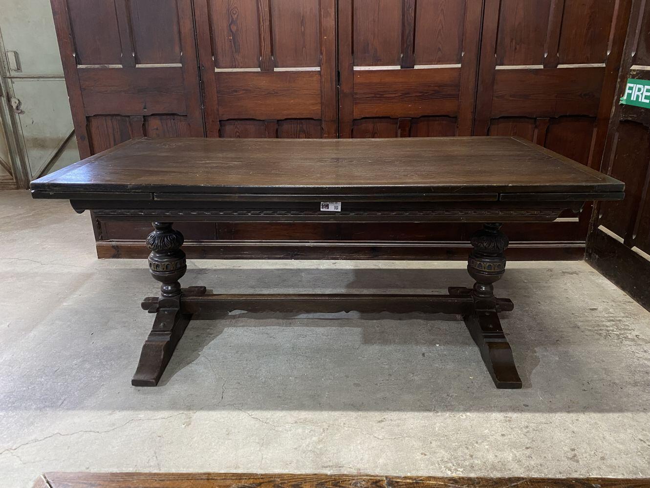 ドローリーフテーブル