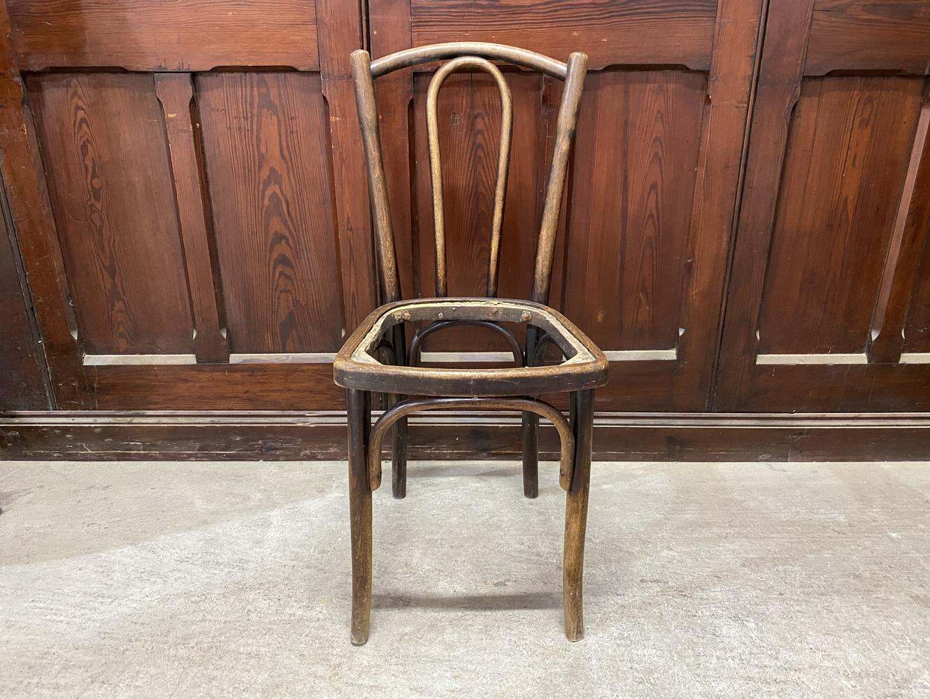 ベントウッドチェア