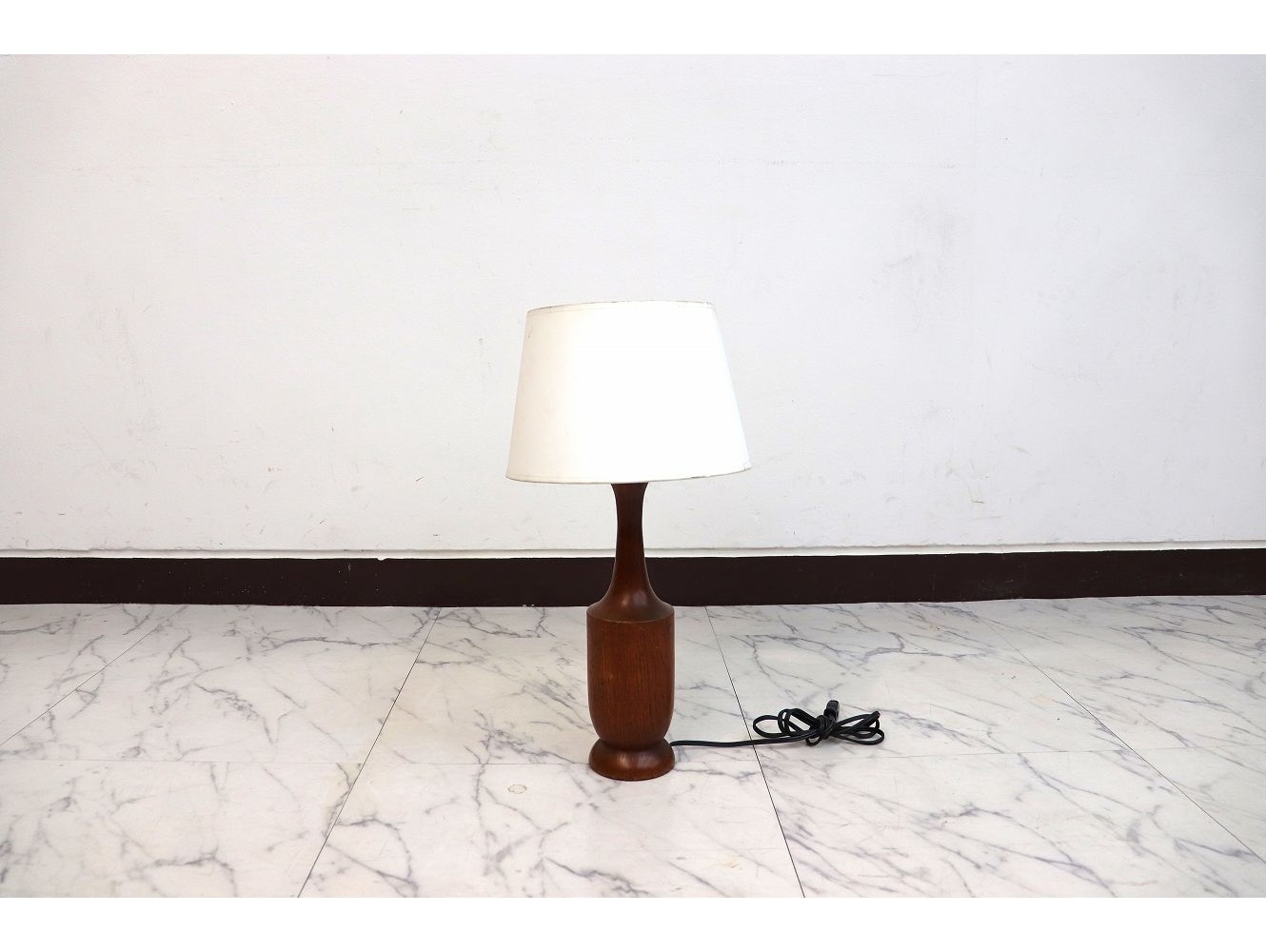 テーブルランプ