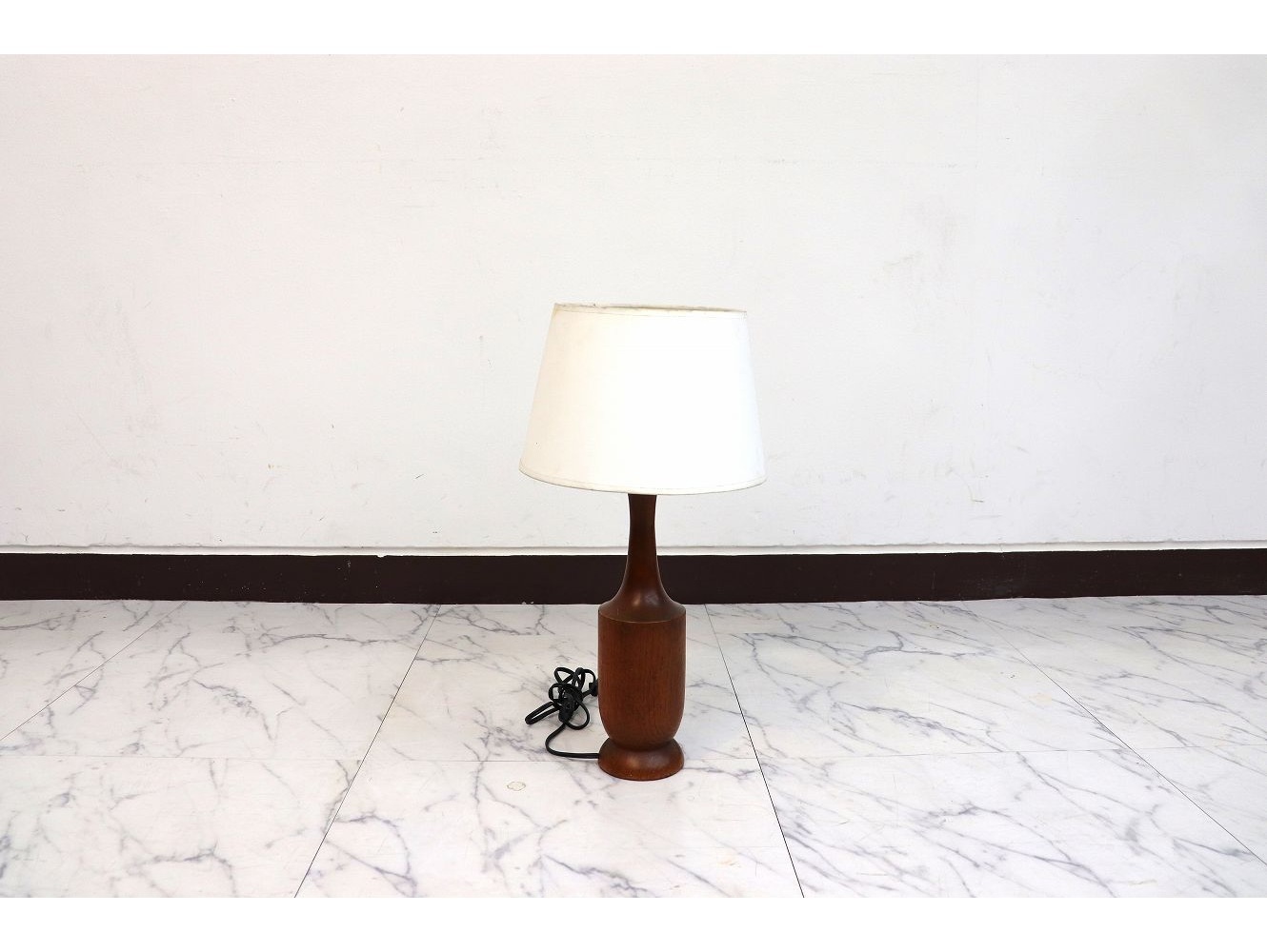 テーブルランプ