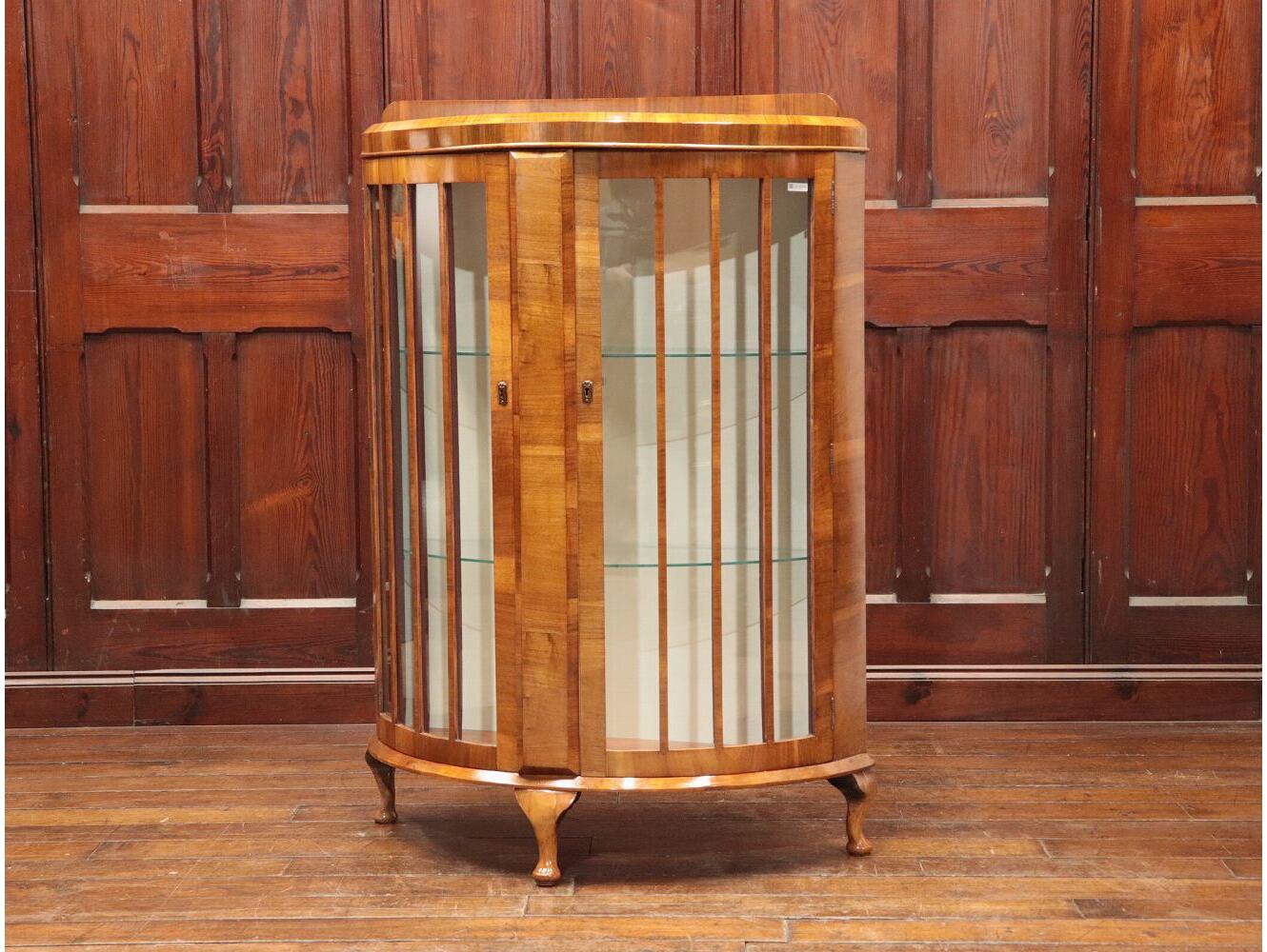 ディスプレイキャビネット