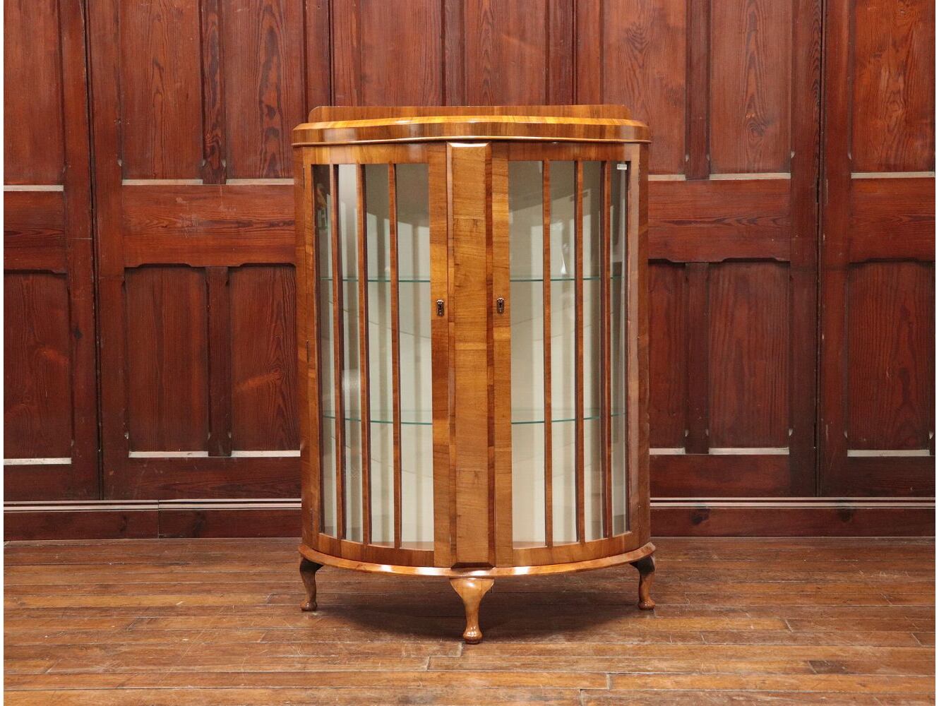 ディスプレイキャビネット