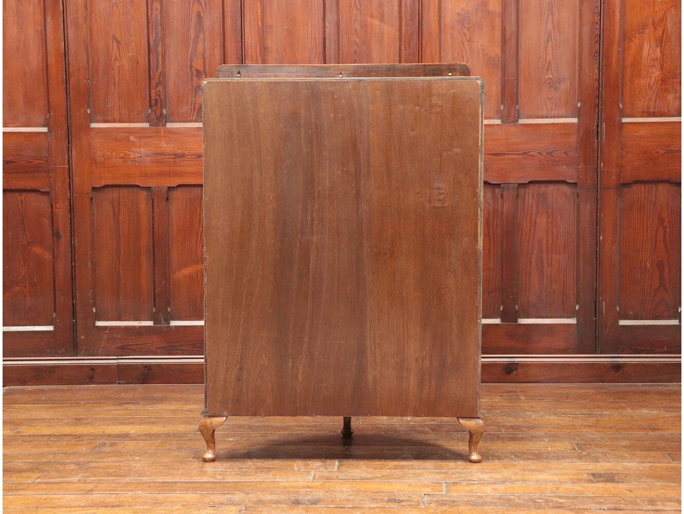 ディスプレイキャビネット