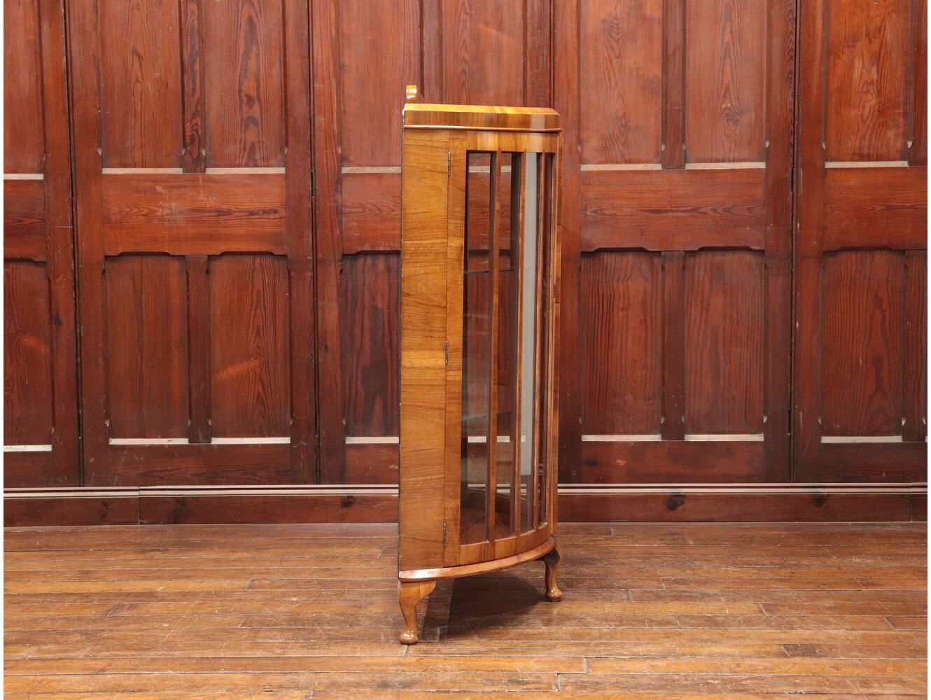 ディスプレイキャビネット