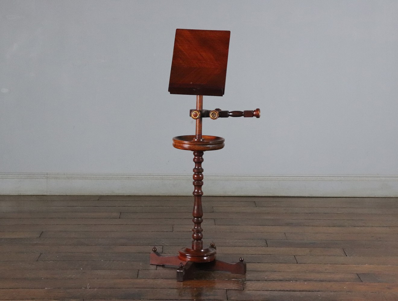 ミュージックスコアスタンド