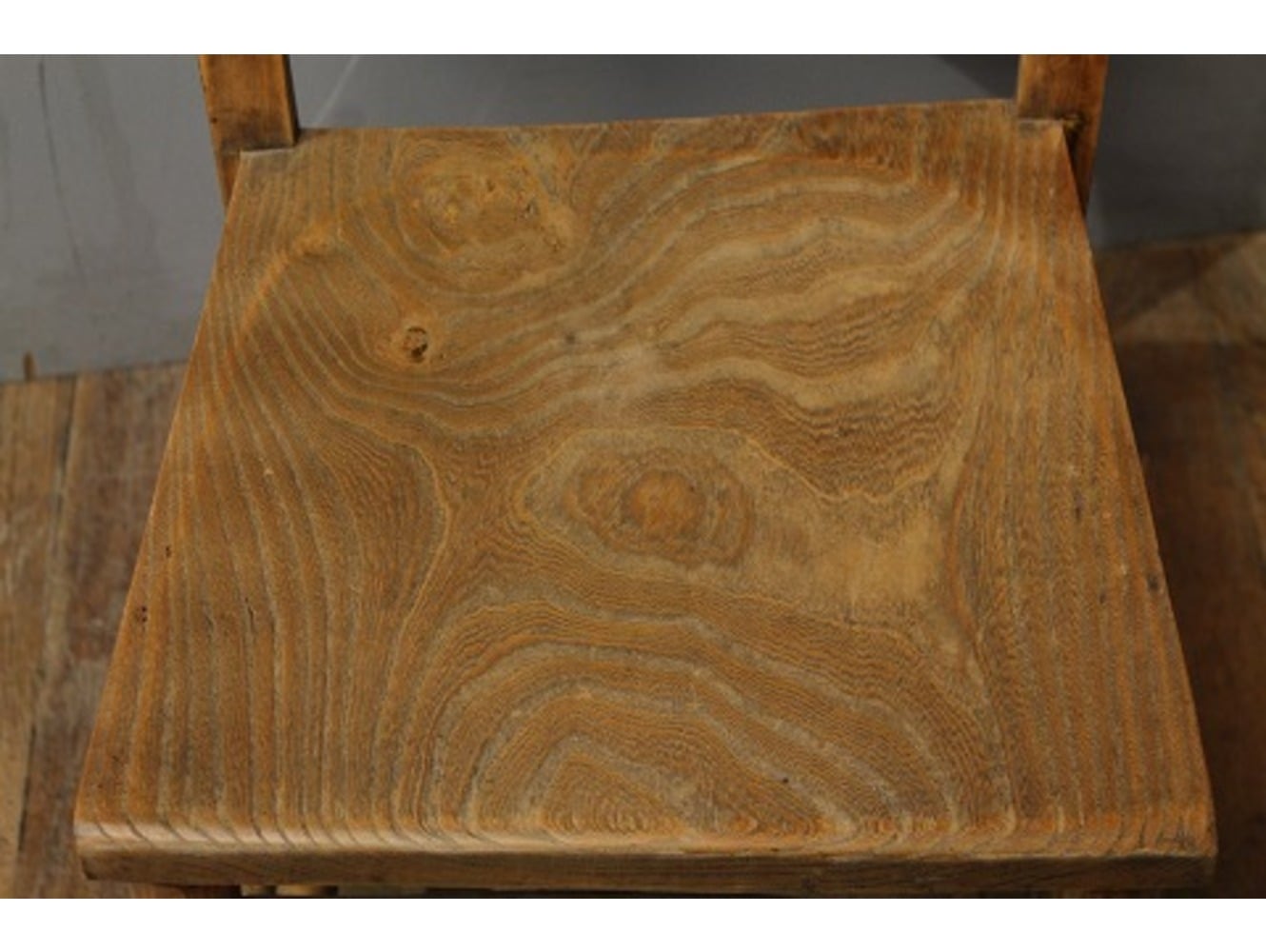 チャーチチェア