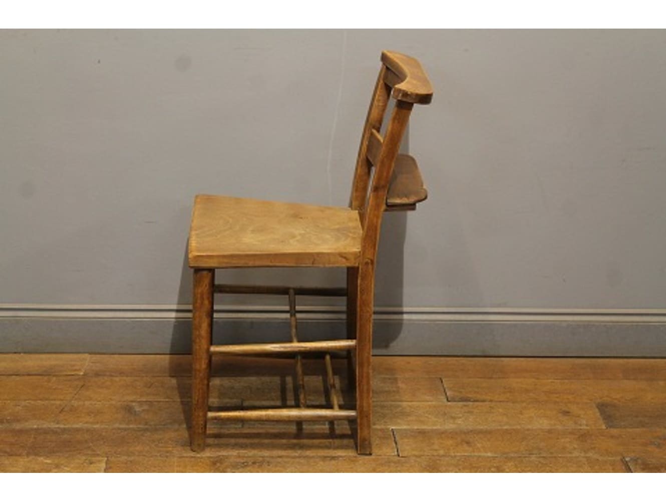 チャーチチェア