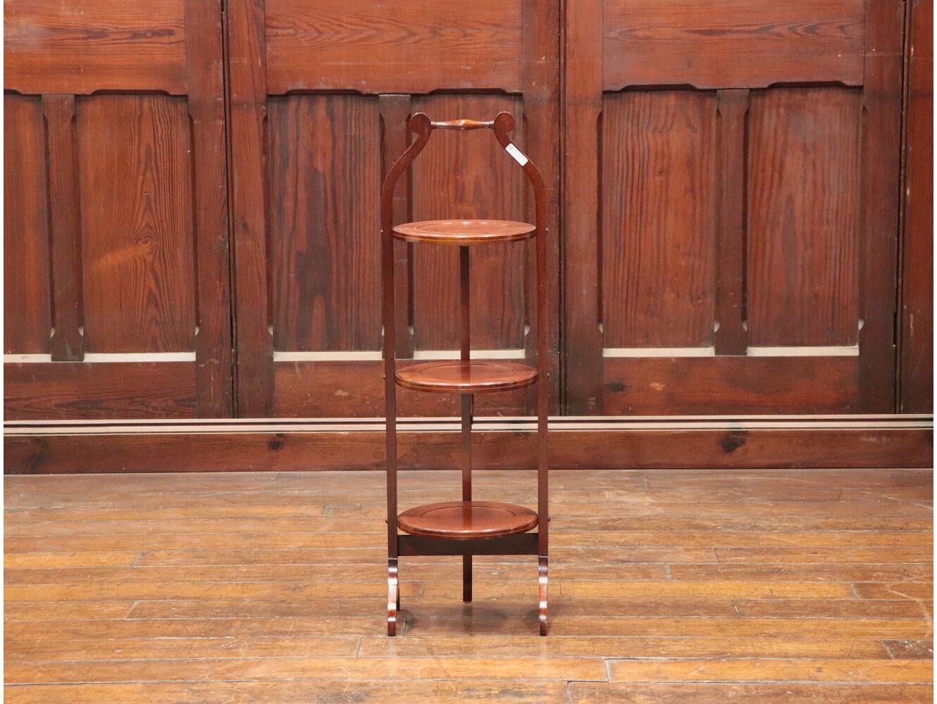 MONOPLANE イギリス製アンティーク 折りたたみケーキスタンド 木製 MONOPLANE イギリス製アンティーク 折りたたみケーキスタンド 木製