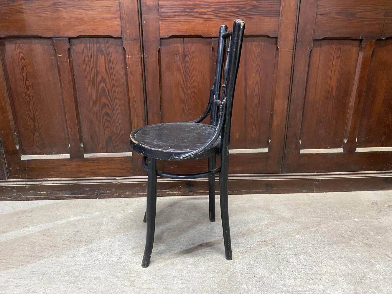 ベントウッドチェア