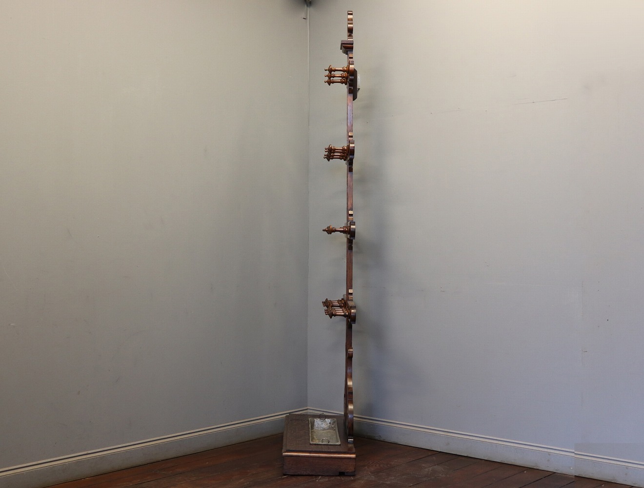 ホールスタンド