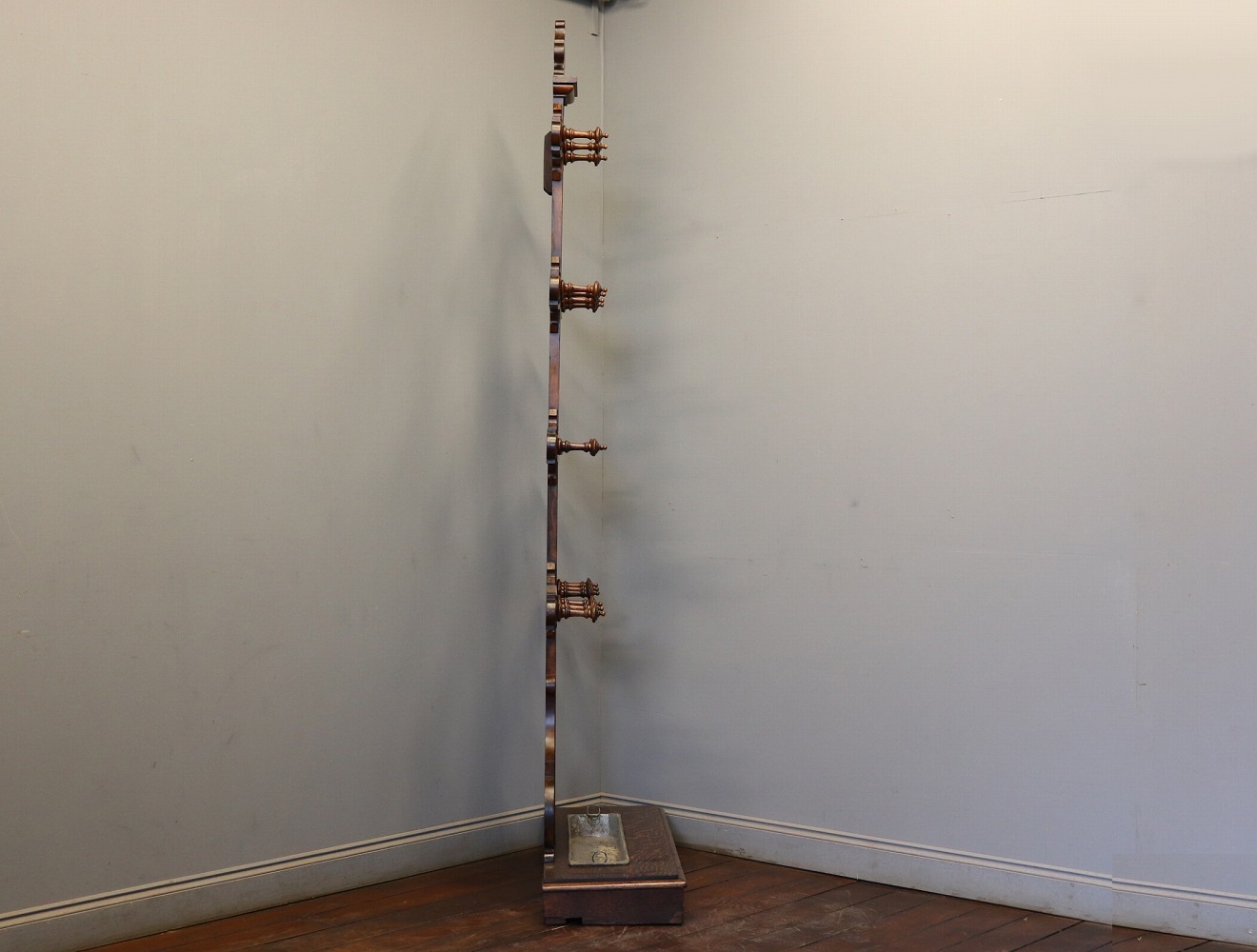 ホールスタンド