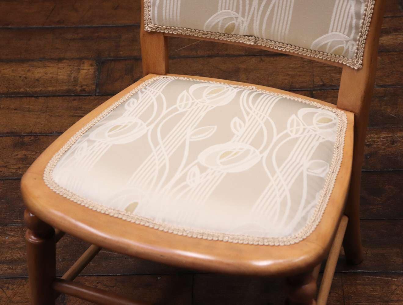 ナーシングチェア