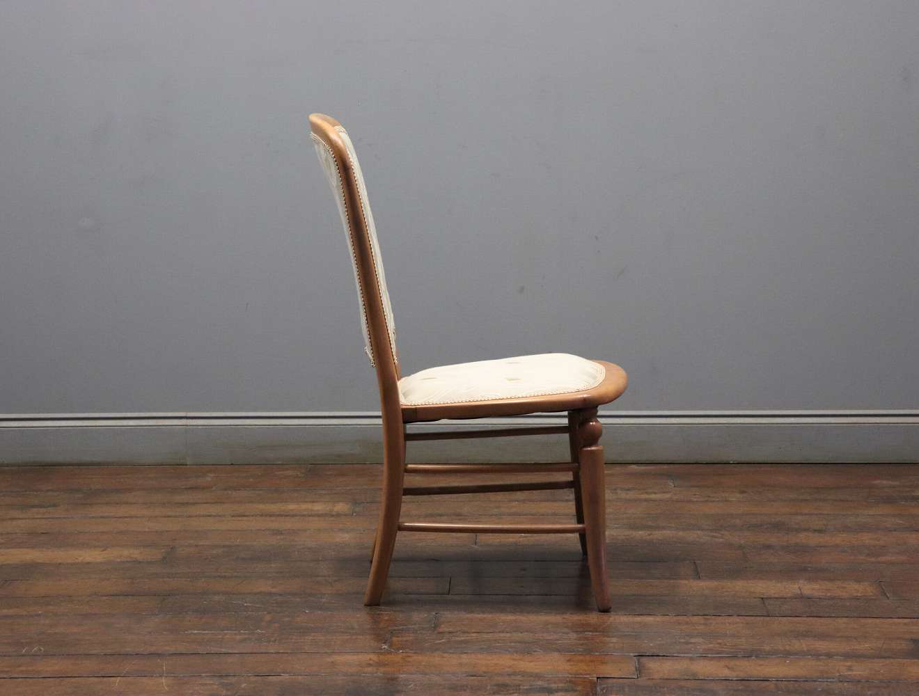 ナーシングチェア