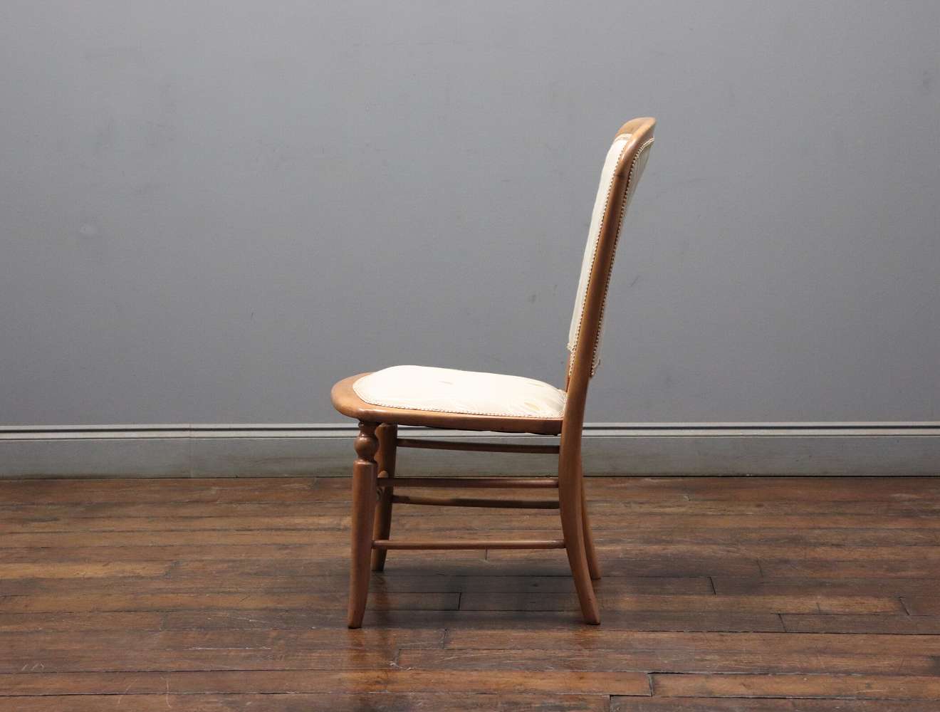 ナーシングチェア