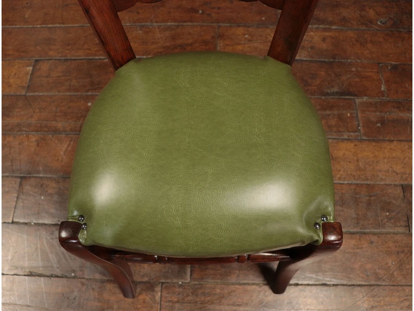 チャーチチェア