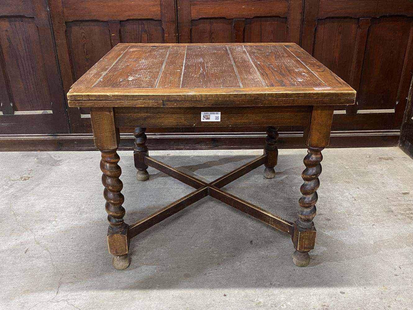 ドローリーフテーブル