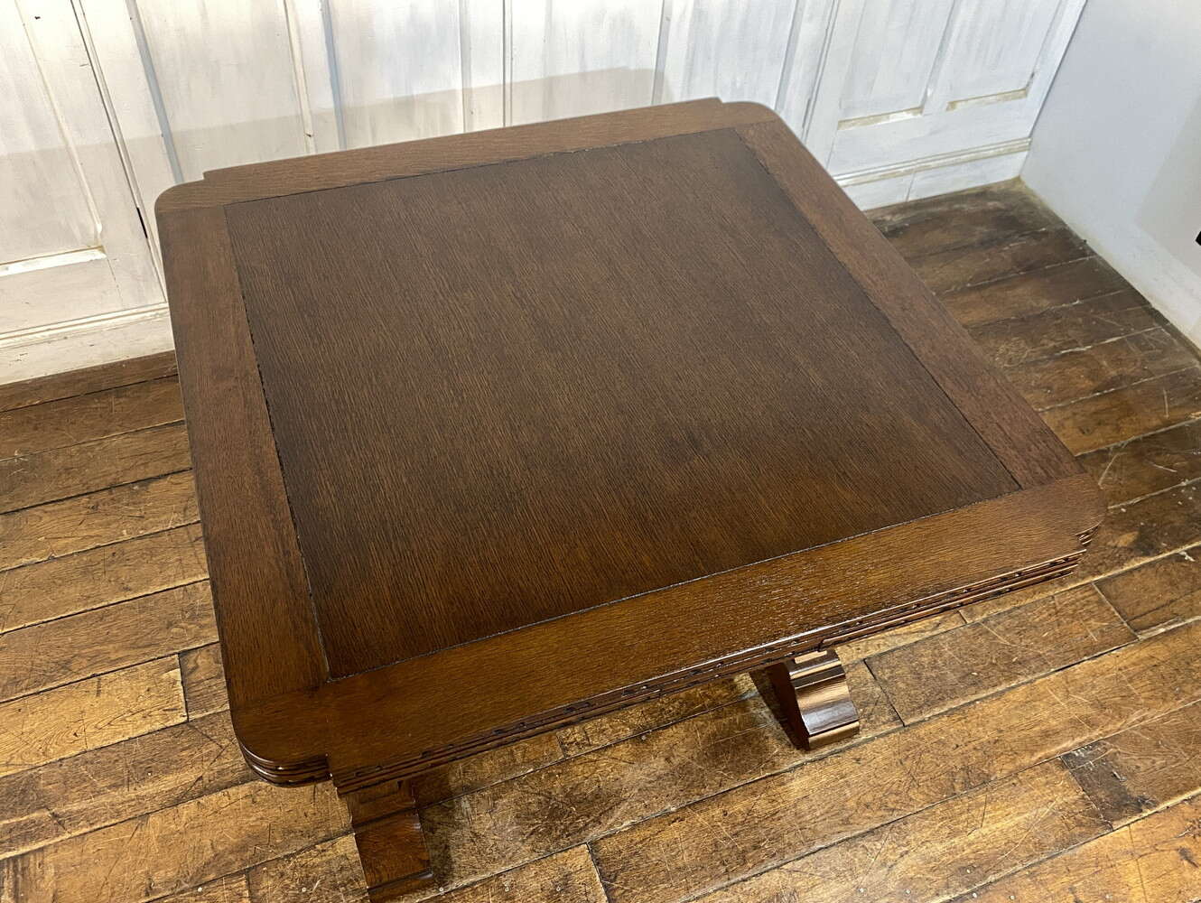 ドローリーフテーブル