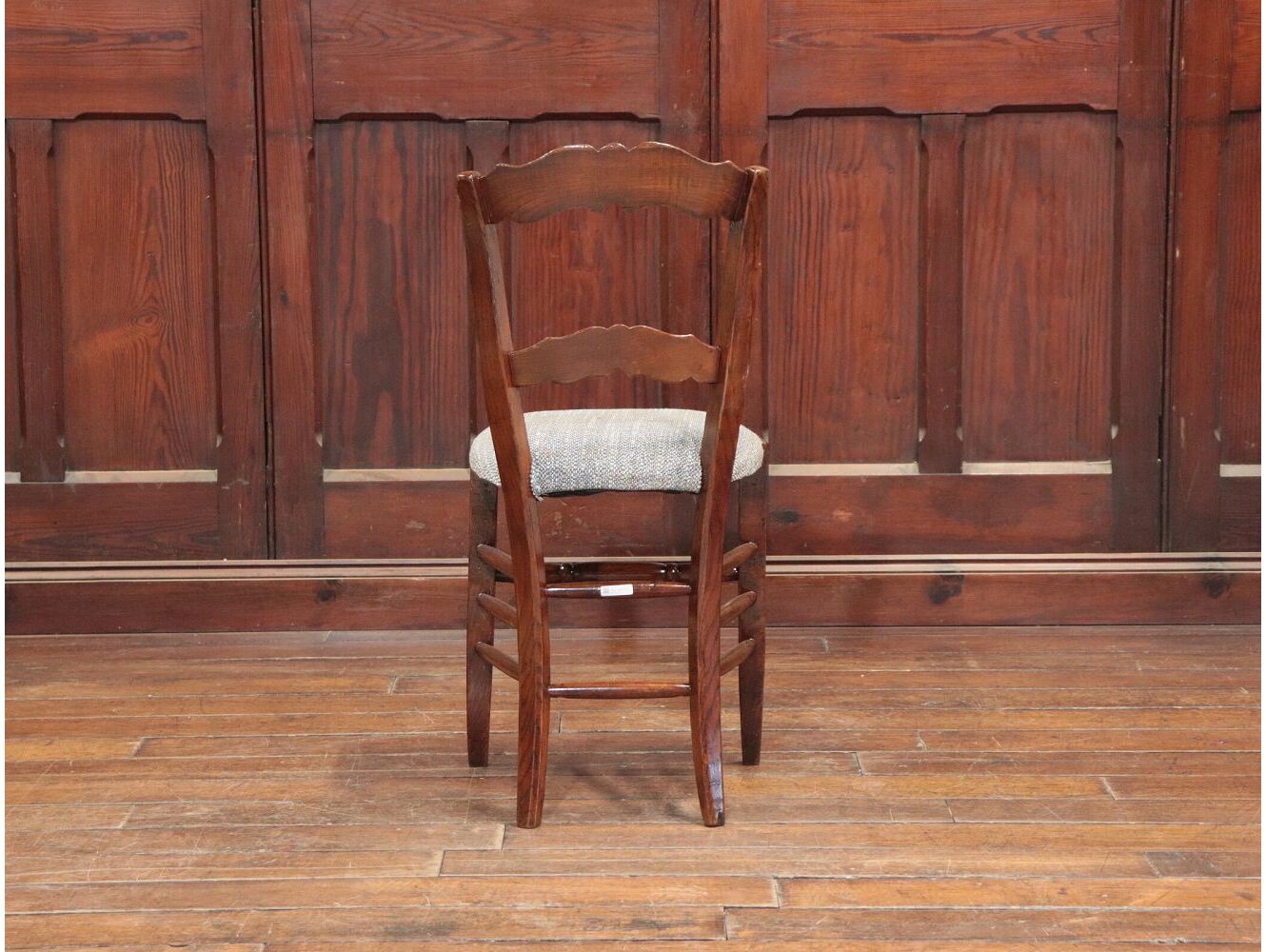 チャーチチェア