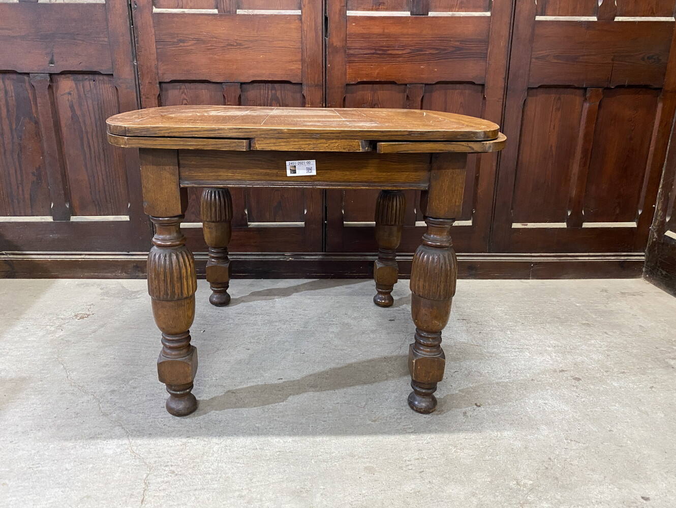 ドローリーフテーブル