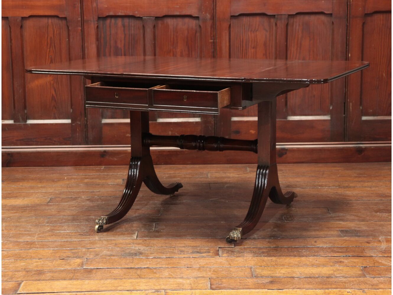 バタフライデスク