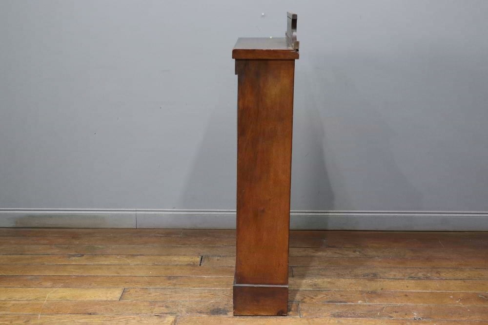 ディスプレイシェルフ