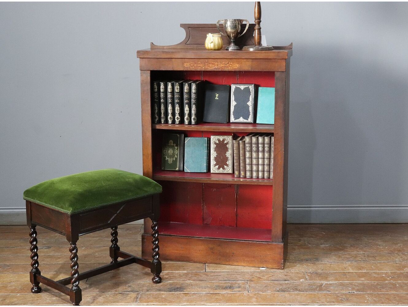 ディスプレイシェルフ