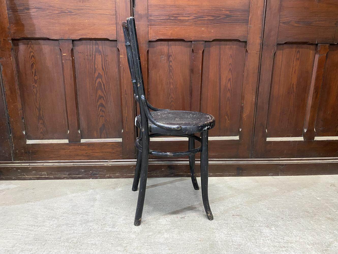 ベントウッドチェア