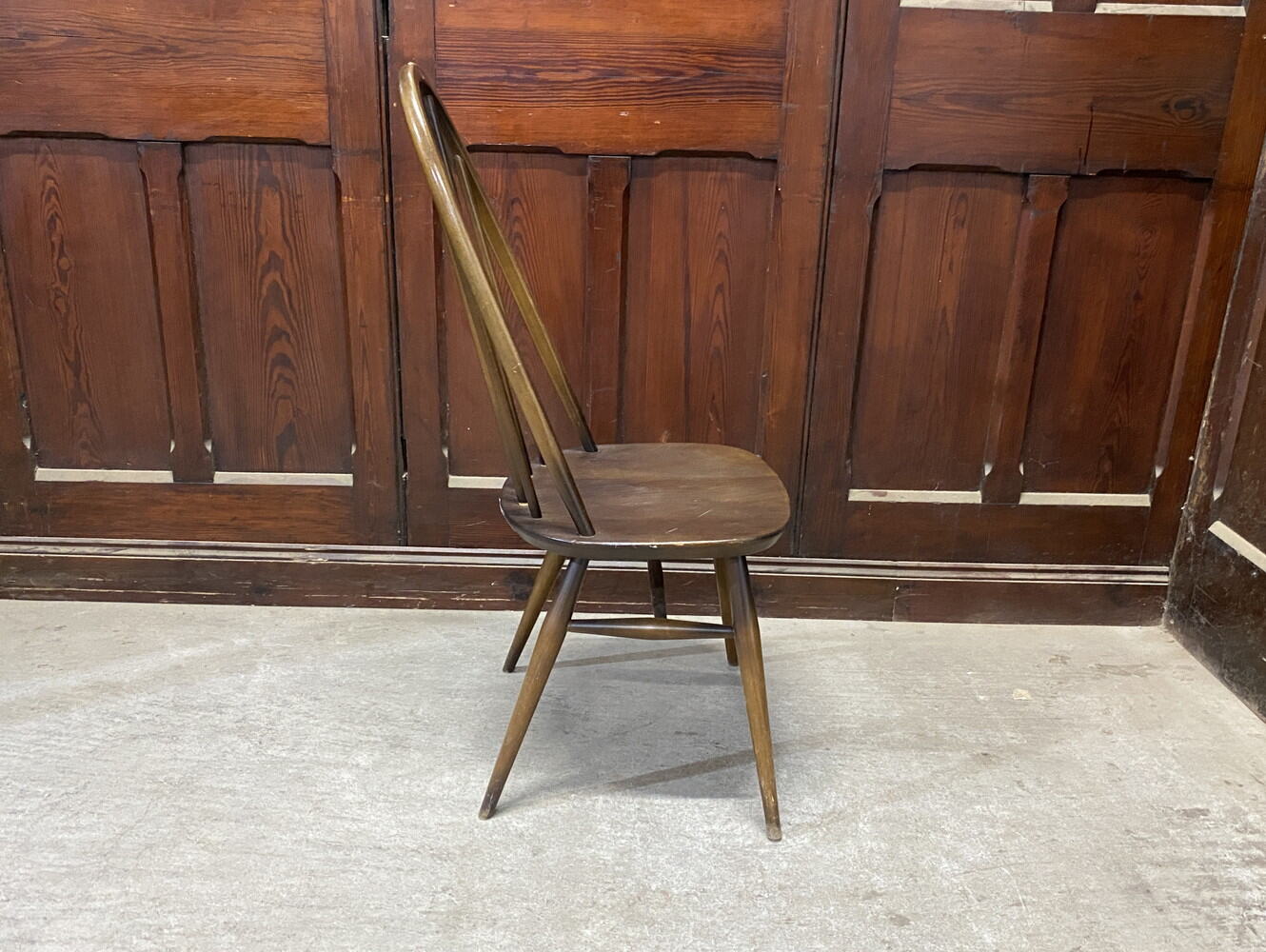 クエーカーチェア ERCOL