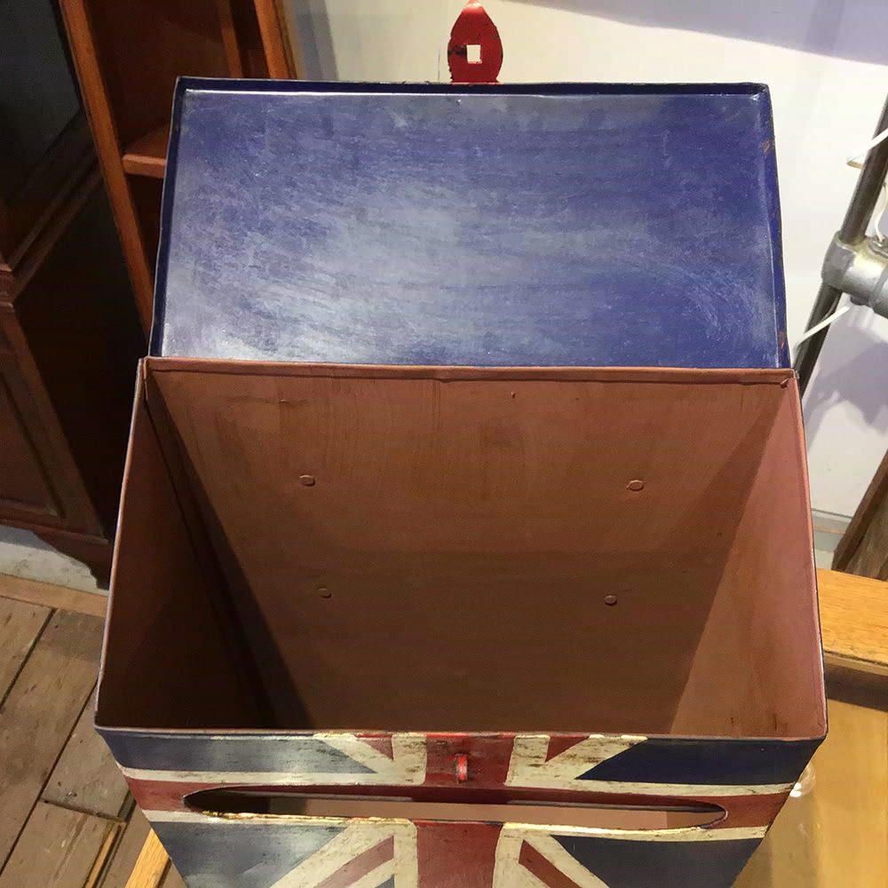 レターボックス