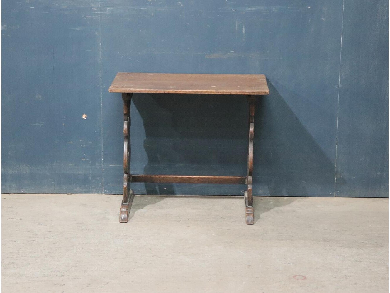 コーヒーテーブル