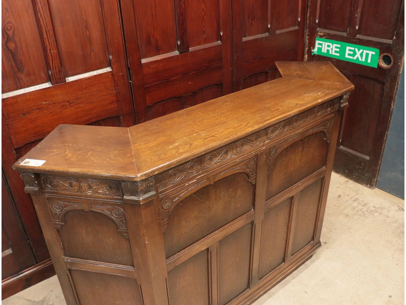 バーカウンター | ショップファニチャー,パブファニチャー,バー