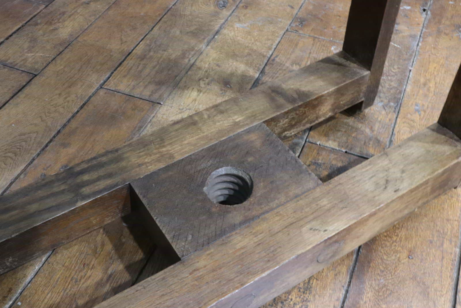 オケージョナルテーブル