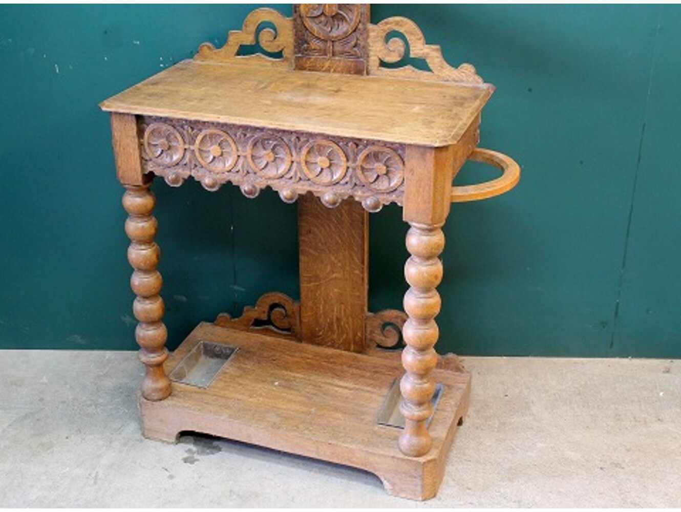 ホールスタンド