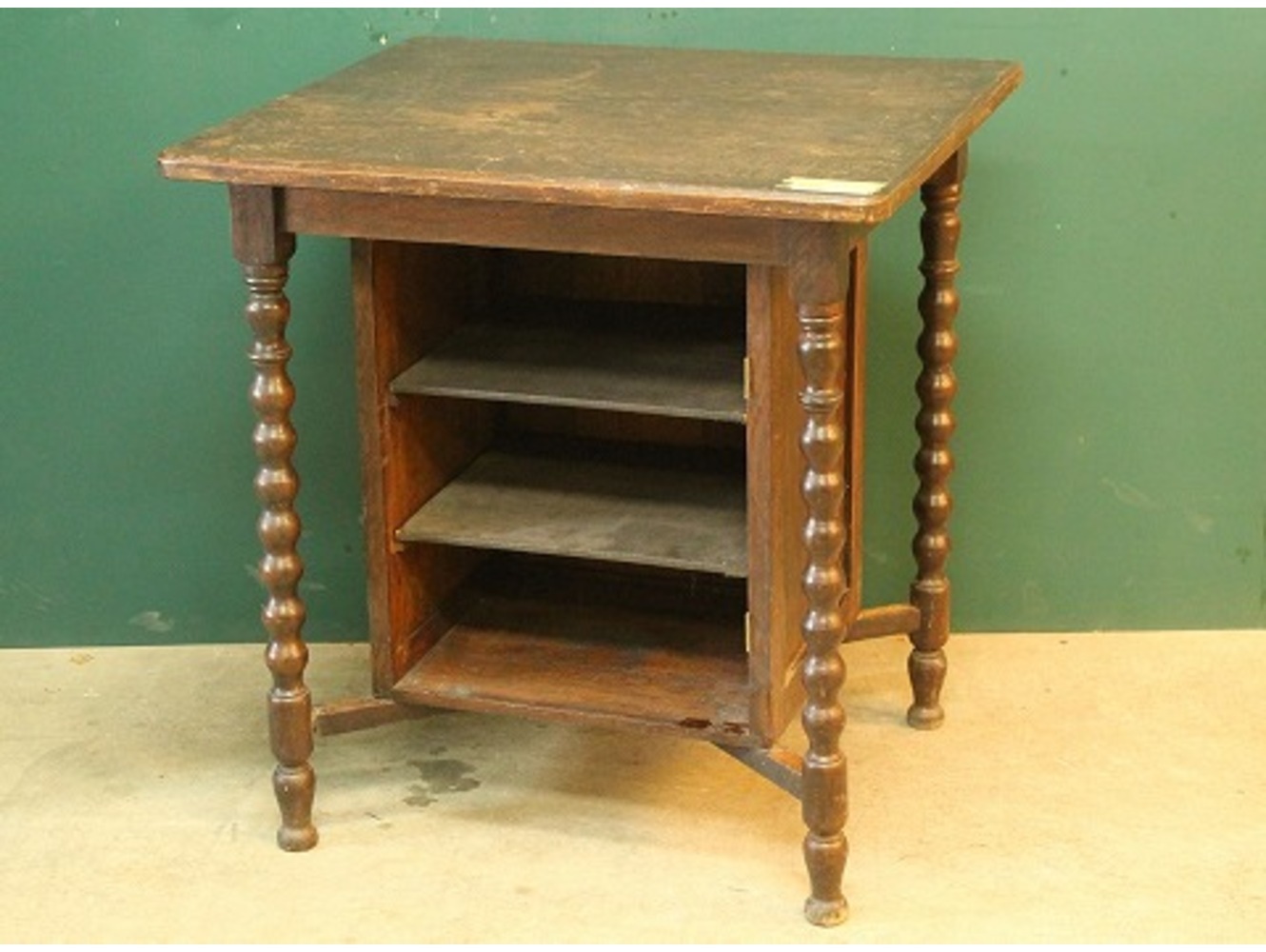 オケージョナルテーブル