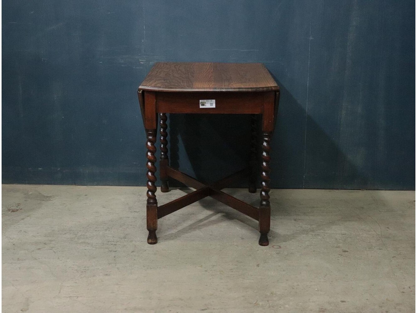 バタフライテーブル