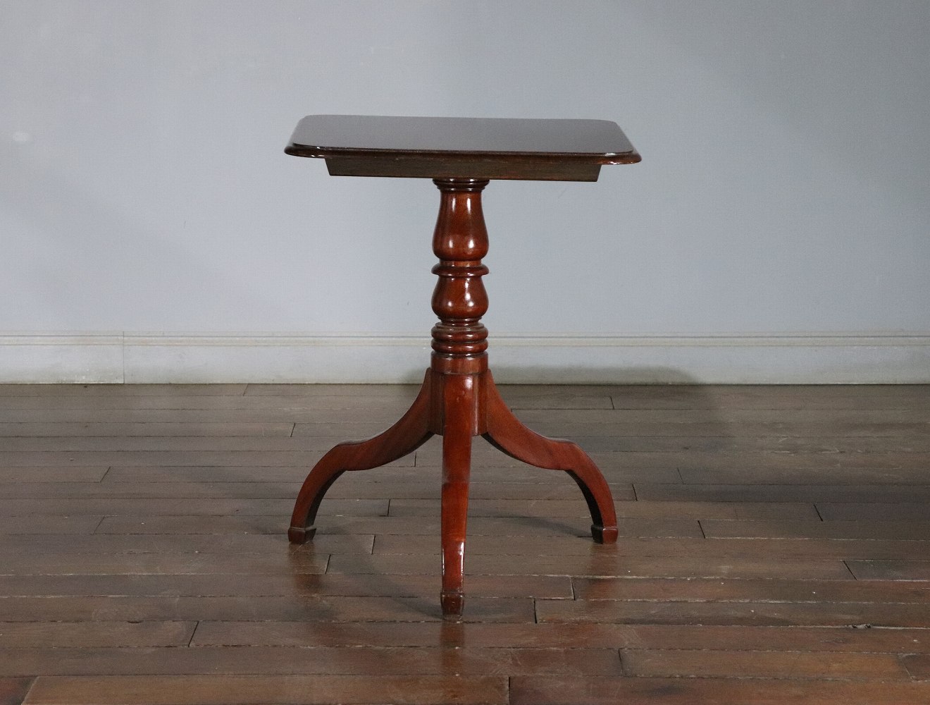 オケージョナルテーブル