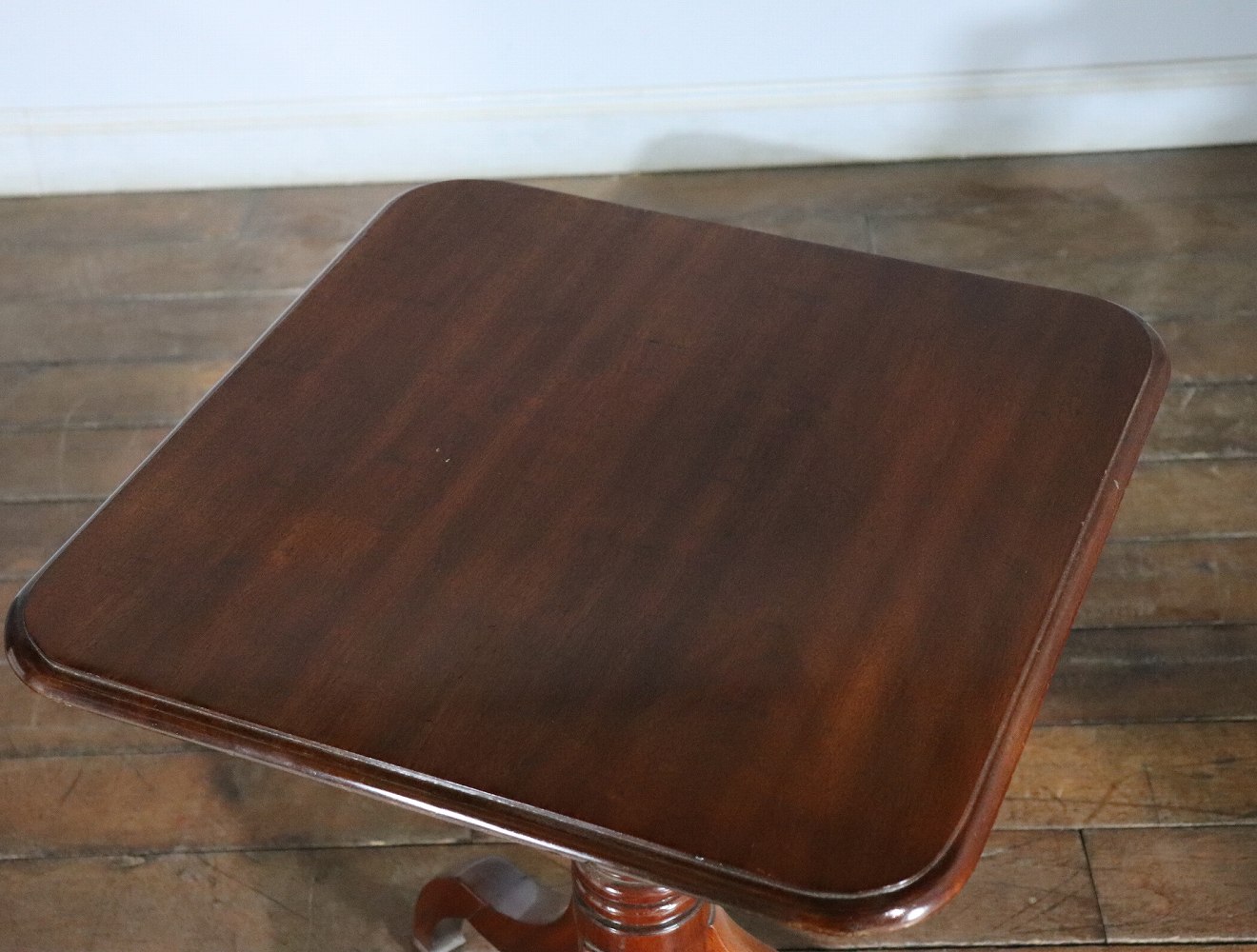 オケージョナルテーブル