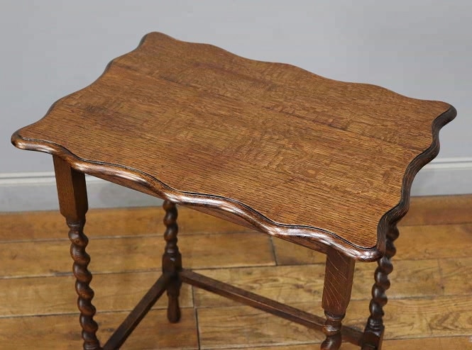 オケージョナルテーブル