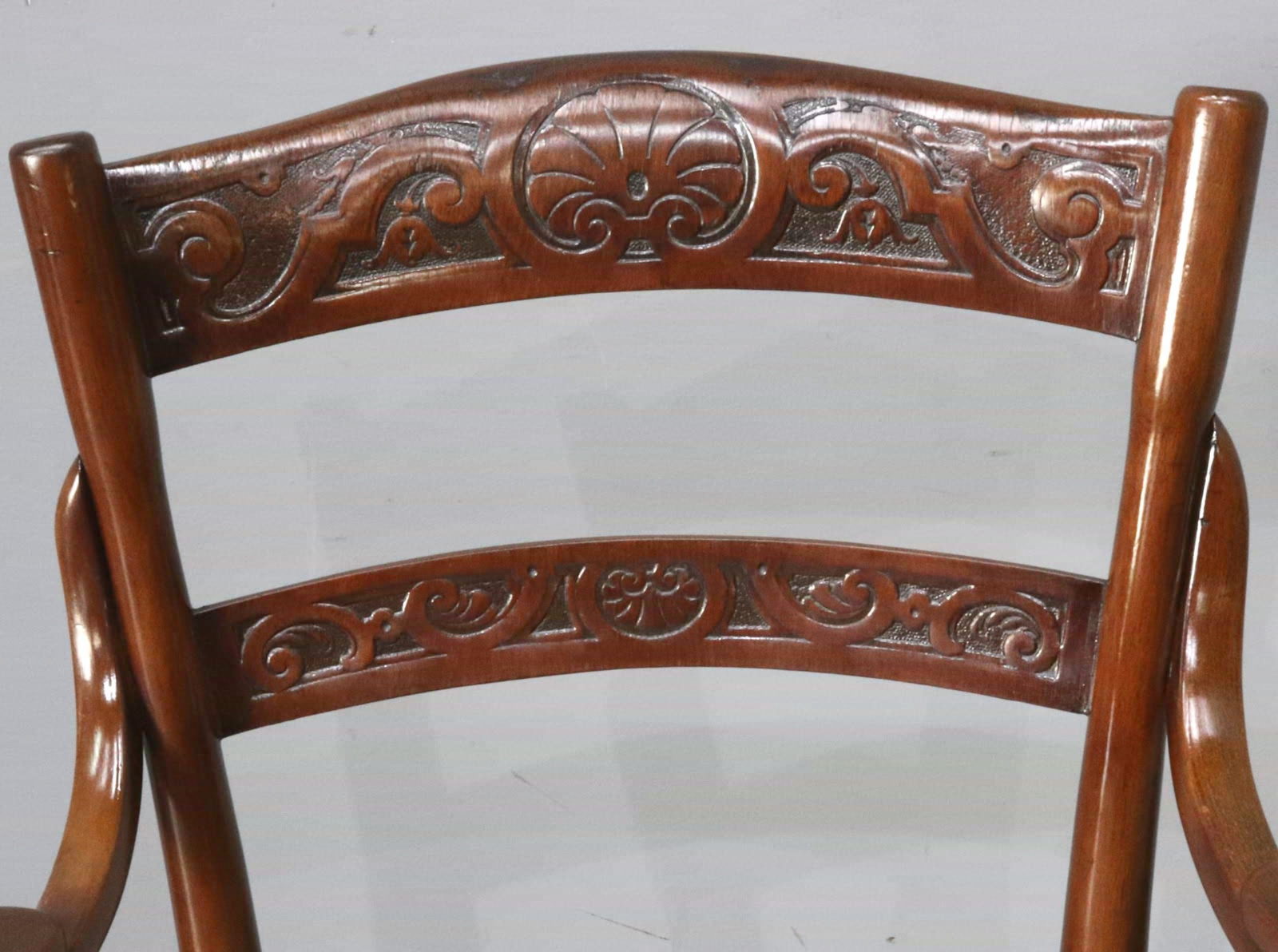 ベントウッドアームチェア