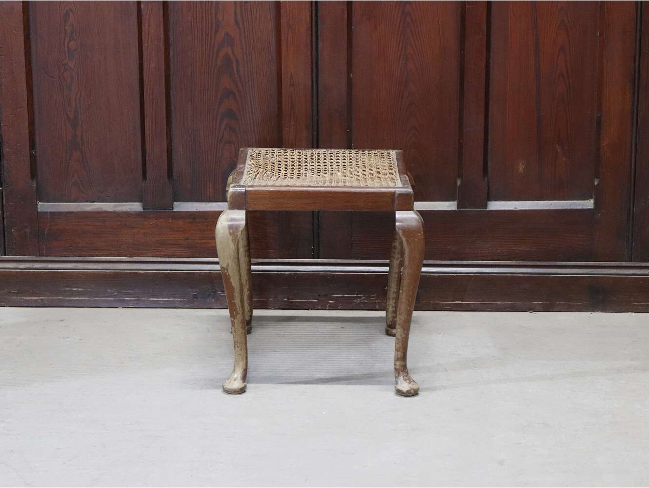 ġ